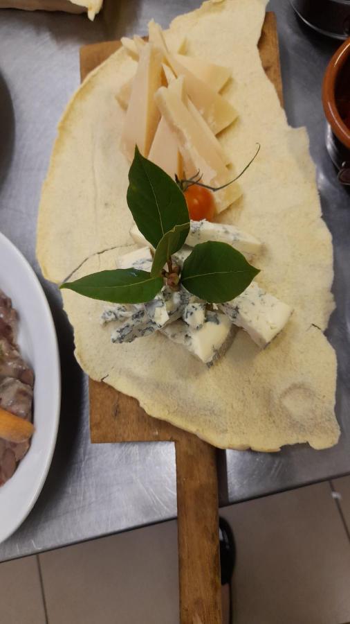 Bassacutena Tenute Testoni Agriturismo E B&B מראה חיצוני תמונה