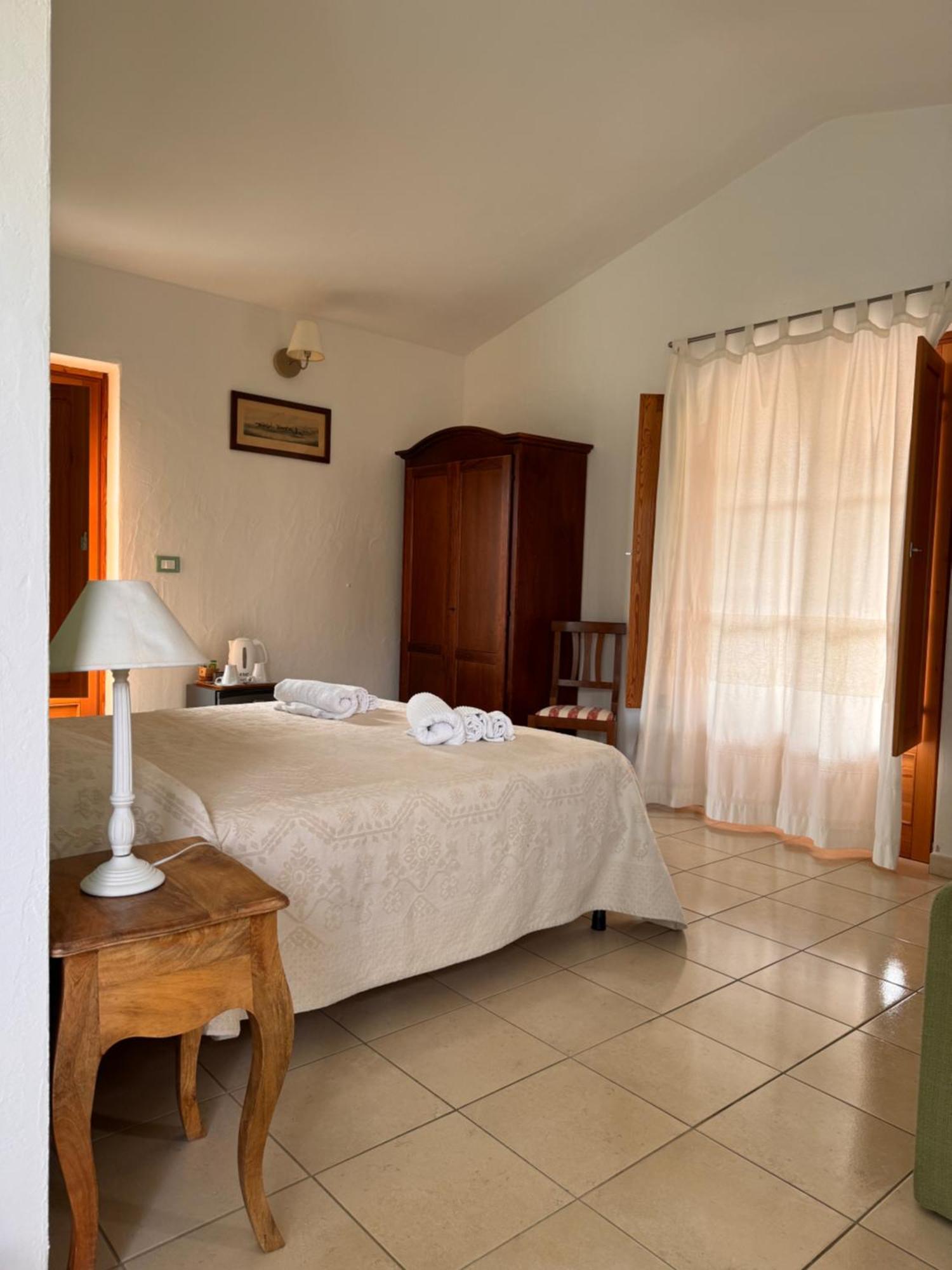 Bassacutena Tenute Testoni Agriturismo E B&B מראה חיצוני תמונה